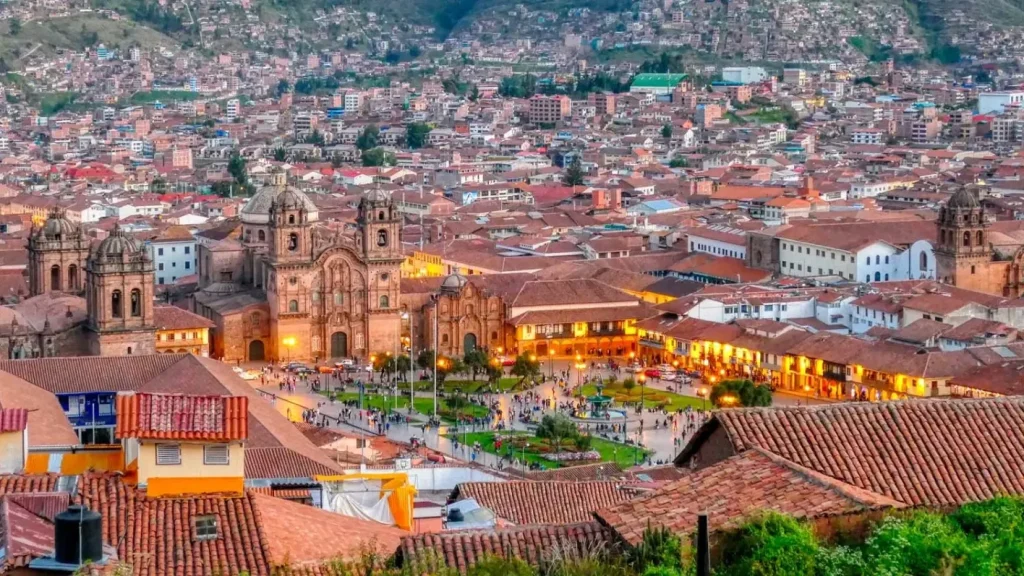 How many days in Cusco before Machu Picchu to acclimate