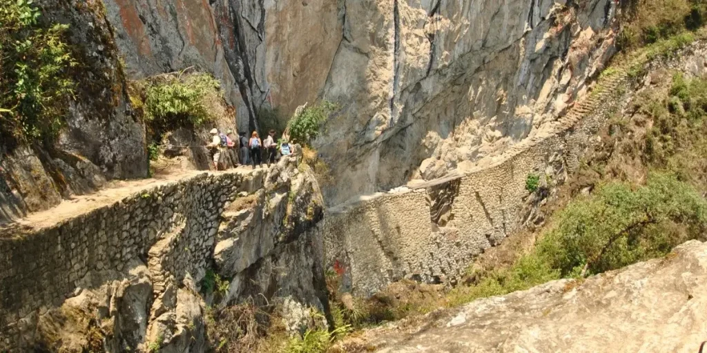 machupicchu - The Inca Bridge