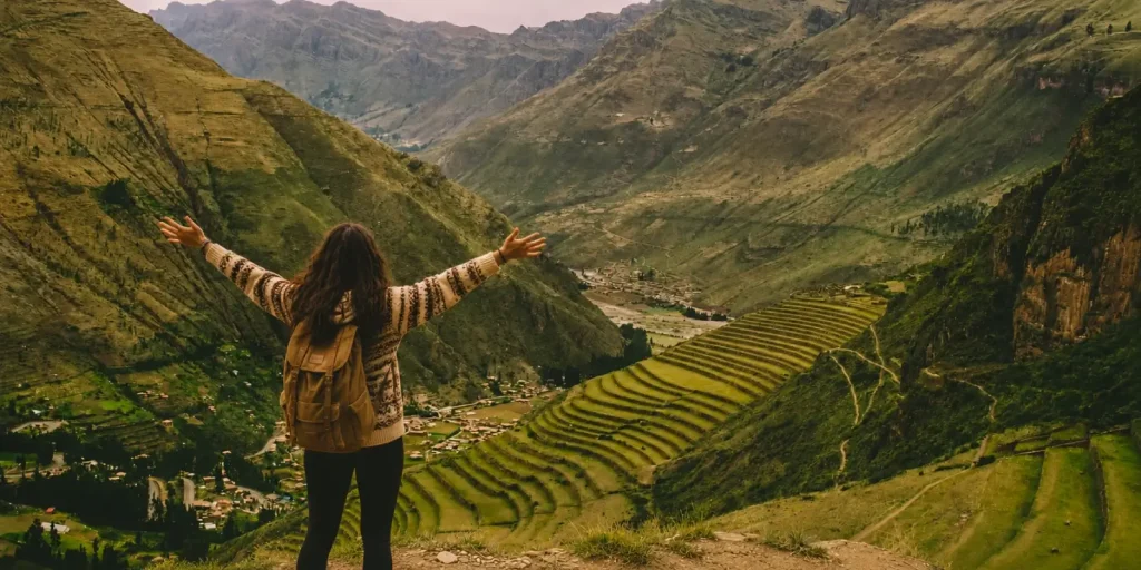 How many days in Cusco before Machu Picchu to acclimate